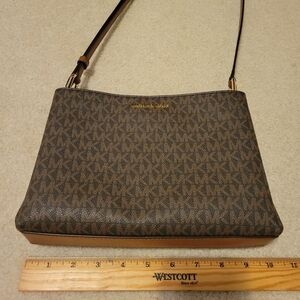 Michael Kors Trisha Crossbody